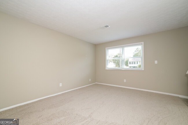 Building Photo - 5248 Long Green Ln
