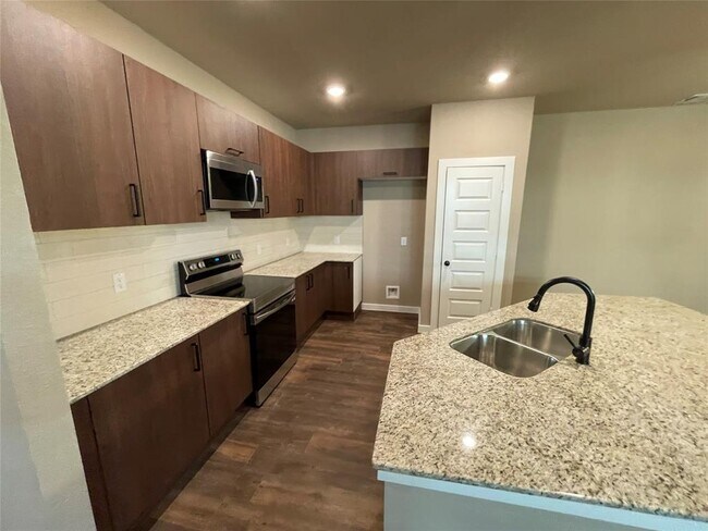 Foto del edificio - 9793 Grosbeak Ln