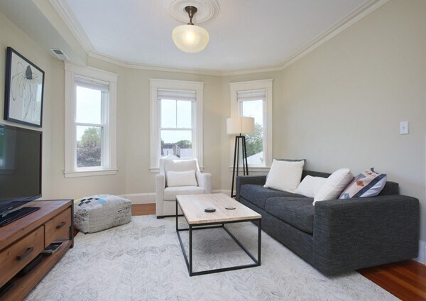 Foto del edificio - 425 Medford St