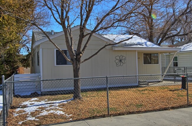 Building Photo - 2 Bedroom 1 Bathroom Fallon Home