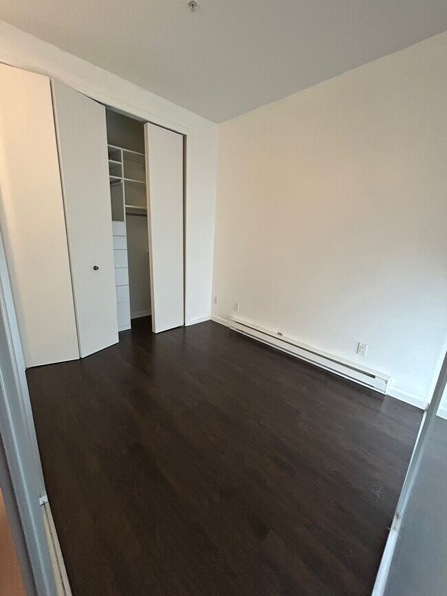 Photo du bâtiment - 2065 W 12th Ave