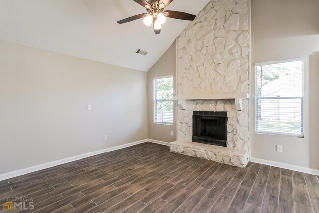 Foto del edificio - 1097 Brandon Hill Way