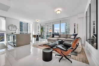 Building Photo - 1080 Brickell Ave