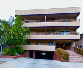 Building Photo - 4521 Colbath Ave