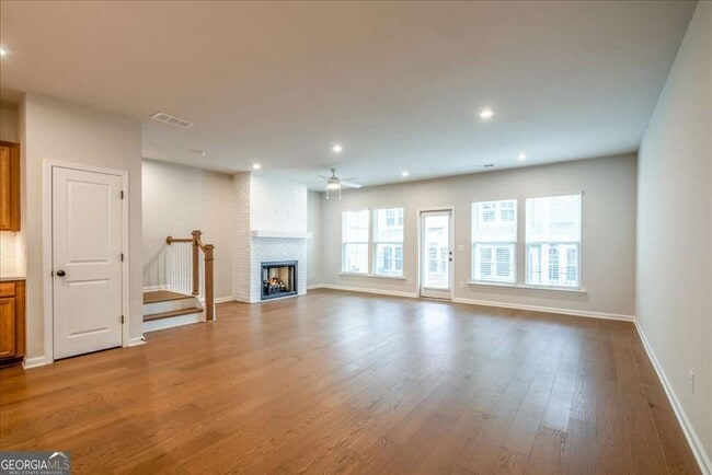 Foto del edificio - 5769 Tillman Way