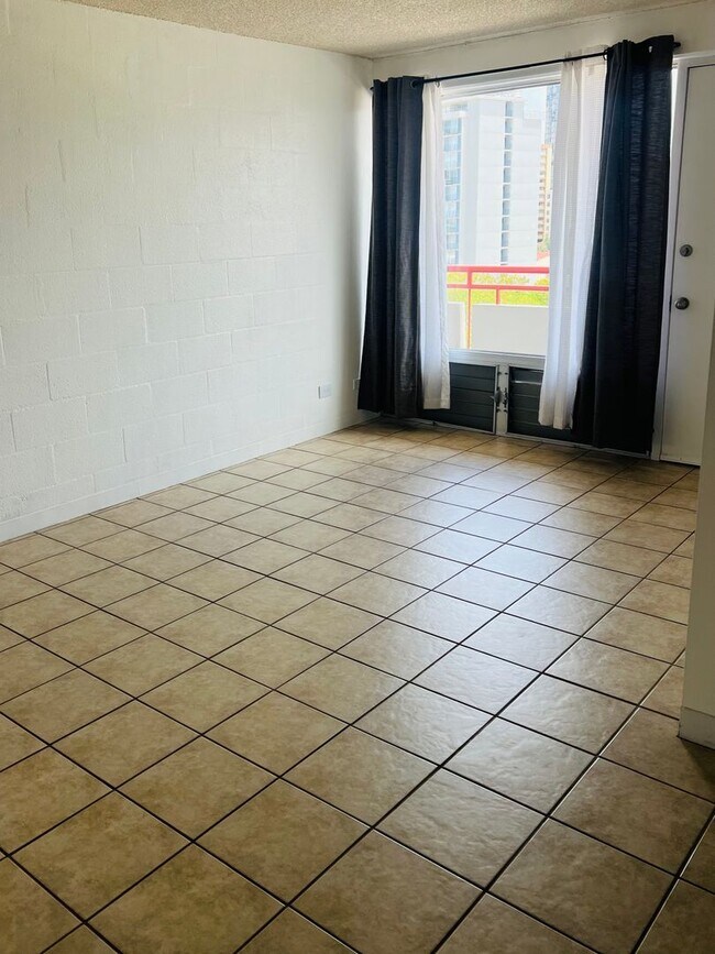 Foto del edificio - Beautifully Updated 1BR Condo Minutes from Waikiki/Ala Moana