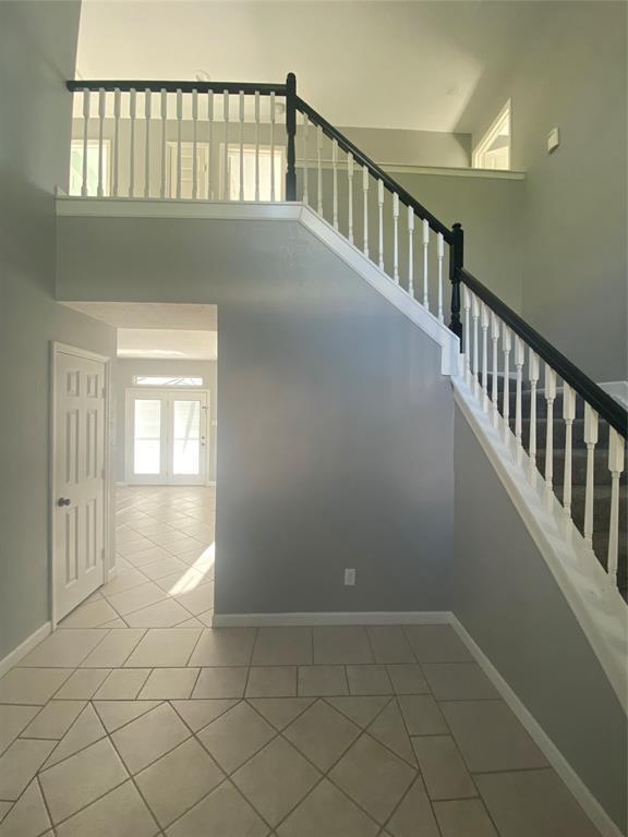 Building Photo - 264 Plum Cir