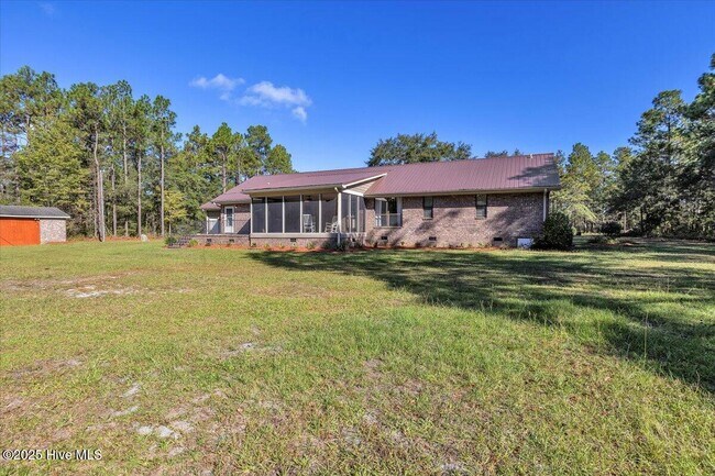 Foto del edificio - 7071 Old Oak Rd NW
