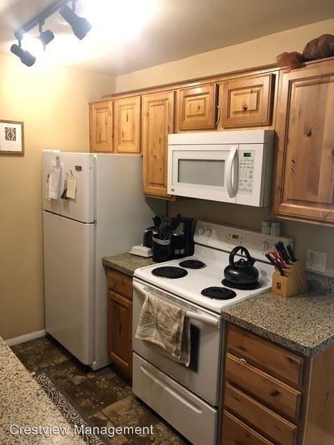 Building Photo - 2 br, 1 bath House - 428 E 3335 S #27