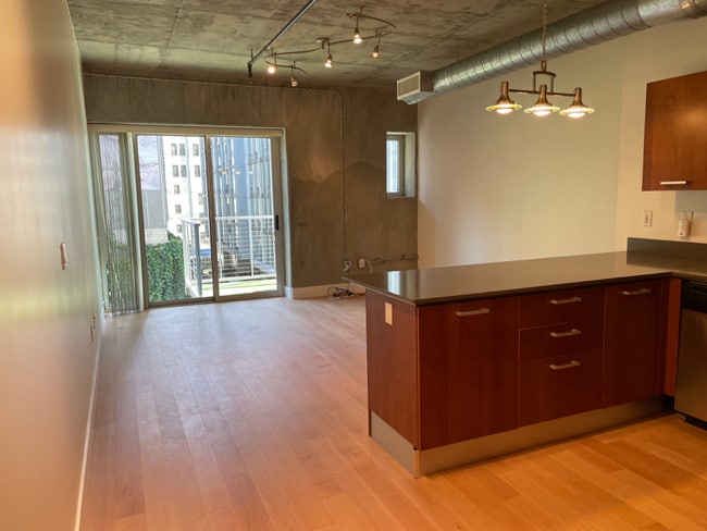 Photo - 645 W 9th St Apartment
