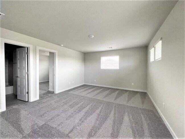 Foto del edificio - 604 Bridle Creek Dr
