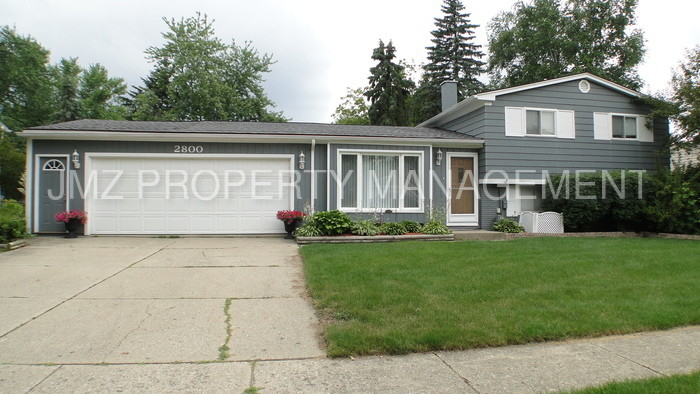 Primary Photo - PERFECT BRICK TRI-LEVEL HOME FOR LEASE!