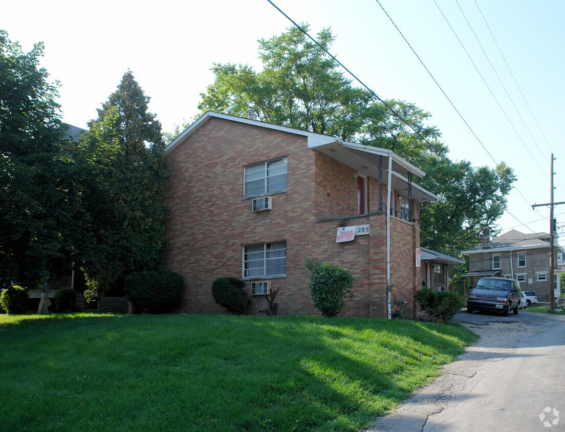 Primary Photo - 285 E 16th Ave