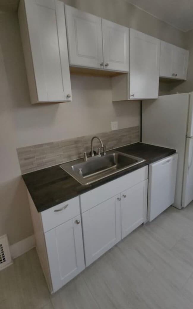 Photo - Curtis Newton Fourplex Apartment