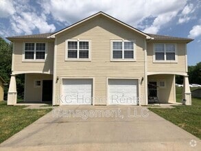 Building Photo - 1957 N 80th Ct
