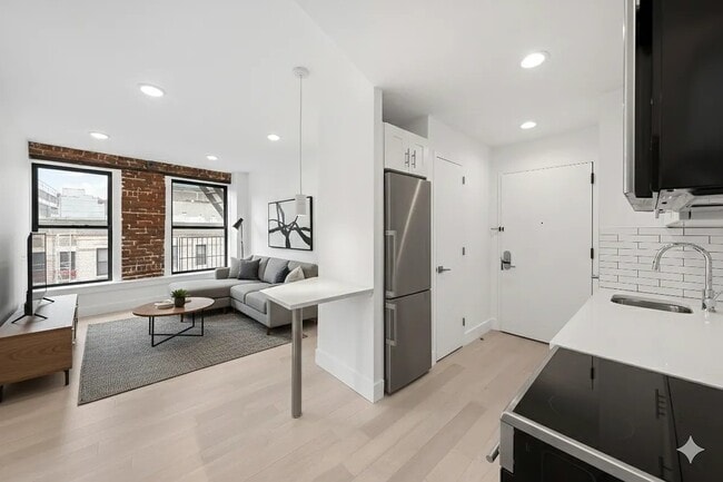 Building Photo - 1057 Fulton St