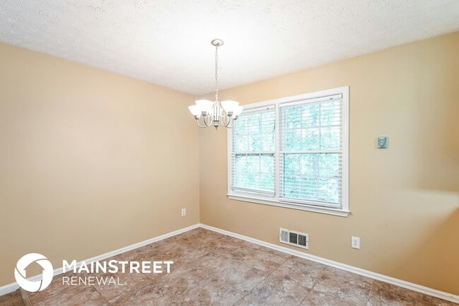 Foto del edificio - 3338 Mansfield Ln