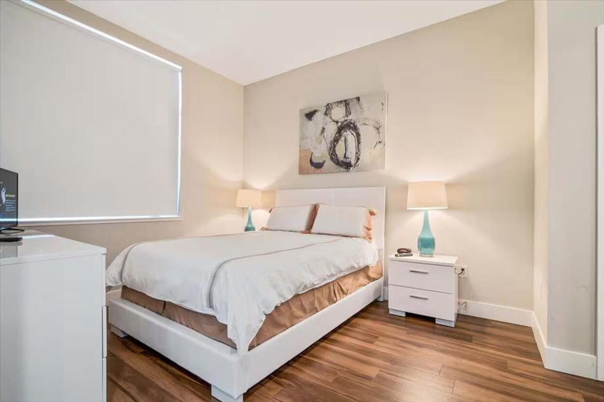 Foto principal - 1734 W El Camino Real