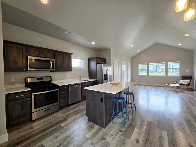 Building Photo - 3105 Mistral Way
