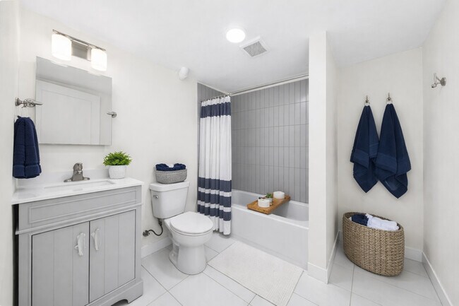 Foto del edificio - 3037 W Lexington St