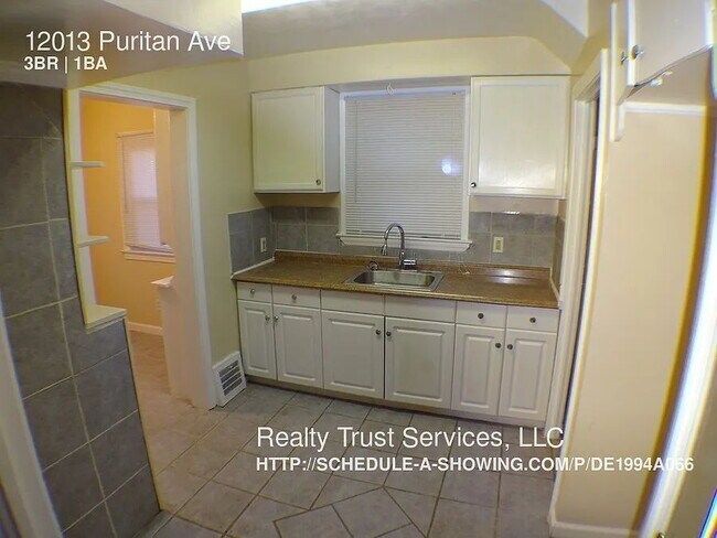 Foto del edificio - 12013 Puritan Ave