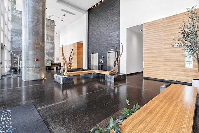 Building Photo - 888 Biscayne Blvd