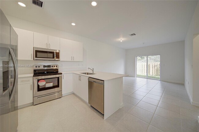 Foto del edificio - 11881 NW 47th Mnr