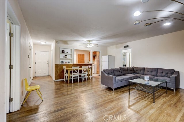 Building Photo - 14875 Walbrook Dr