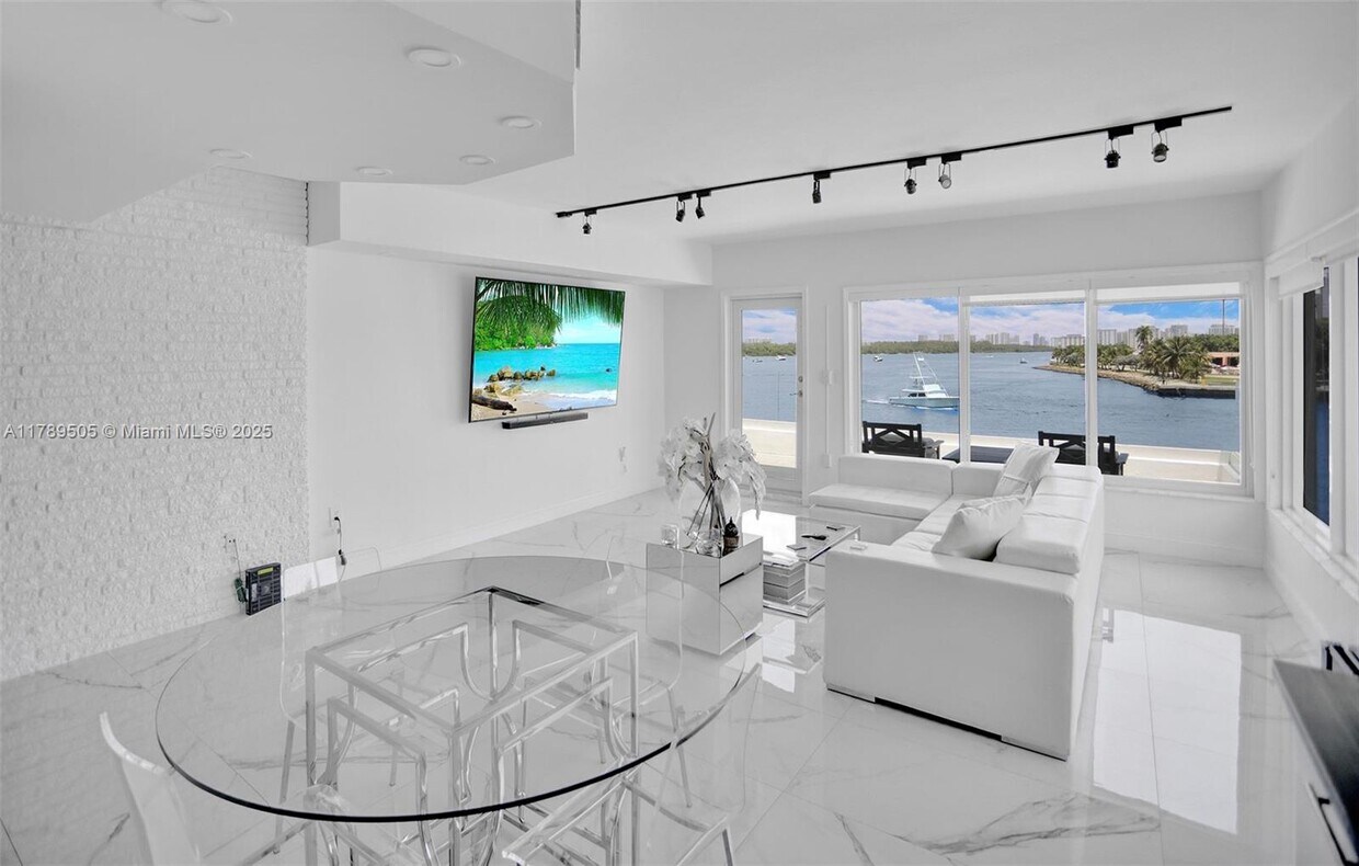Foto principal - 286 Bal Bay Dr
