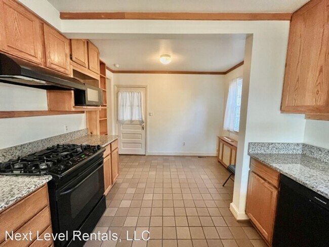 Building Photo - 4 br, 2.5 bath House - 4702 Harvard Road
