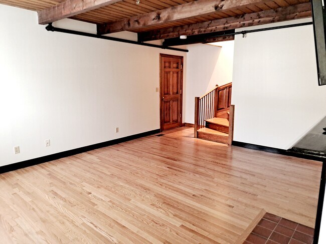 Living Room - 102 Wharf St