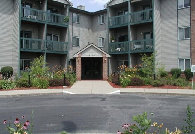 Building Photo - 2700 Marfitt Rd