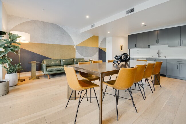 copia del salón 7 - Vica Silverlake
