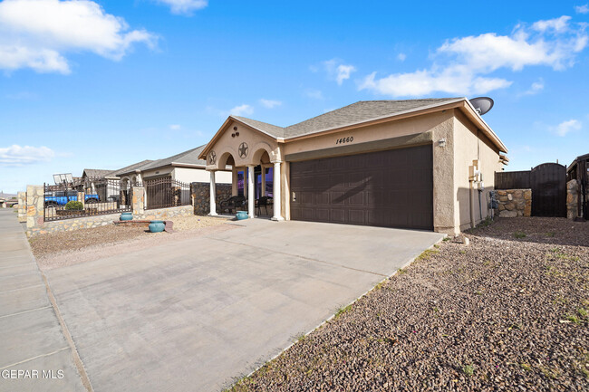 Building Photo - 14660 Spanish Point Dr