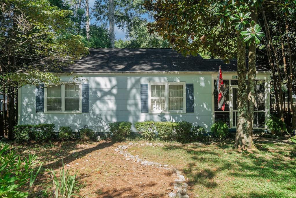 Foto principal - 1385 Catherine St