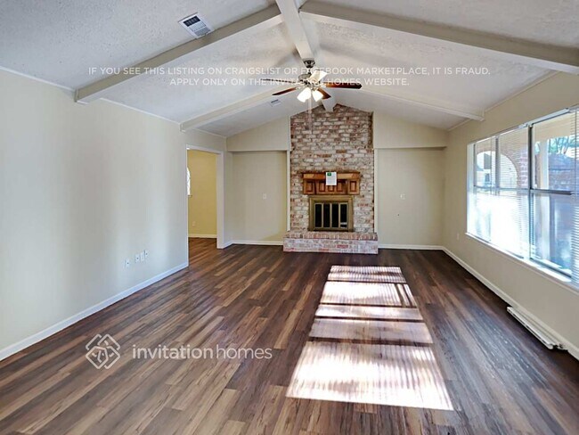 Building Photo - 826 Hidden Canyon Rd