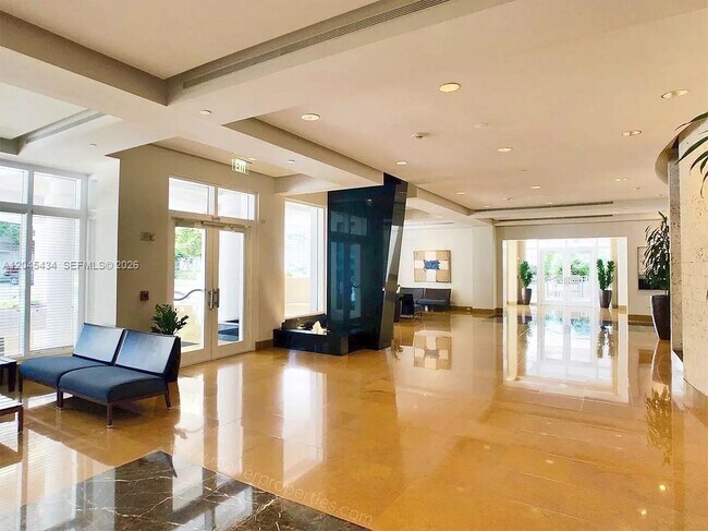 Foto del edificio - 801 Brickell Key Blvd