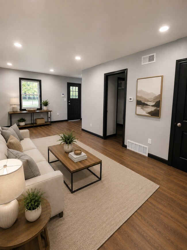 Building Photo - 617 Moccasin Dr