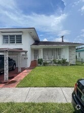 Building Photo - 3044 NW 49th St