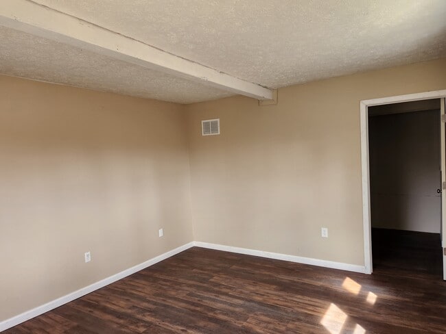 Foto del edificio - 2119 US-421