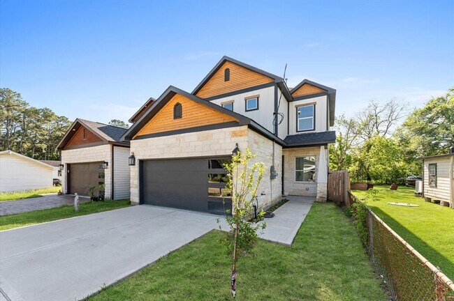 Building Photo - 7407 Cora St