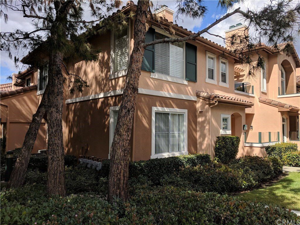 707 Solvay Aisle, Irvine, CA 92606 Condo for Rent in Irvine, CA