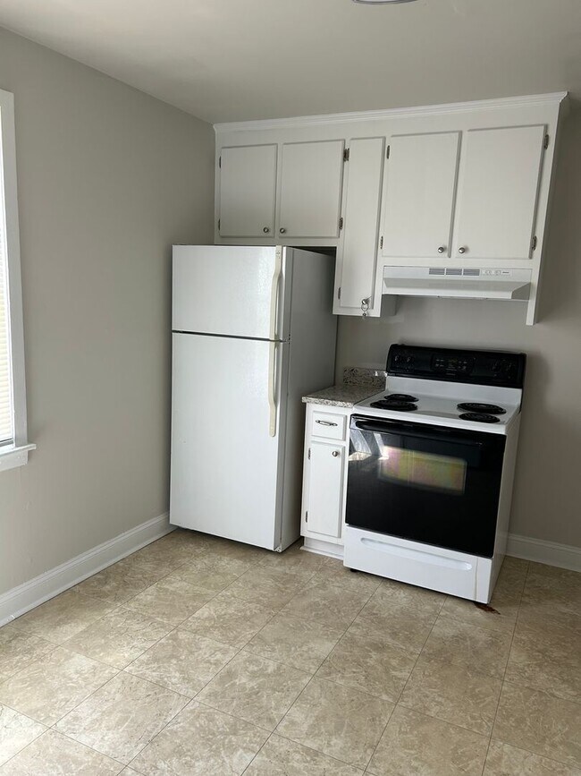 Foto del edificio - Blossom Street 2 Bedroom Apartment available for Rent July 10th