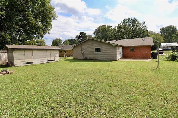 Foto del edificio - Charming 3 Bedroom Home in Jonesboro with 2 Full Bathrooms - Must See!