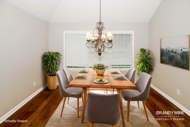 Foto del edificio - 1581 Farkleberry Dr