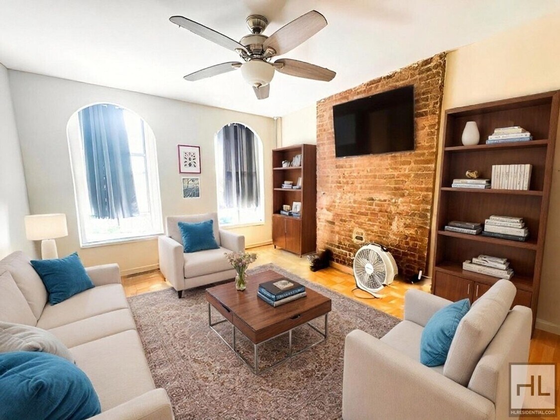 Foto principal - EAST 105 STREET