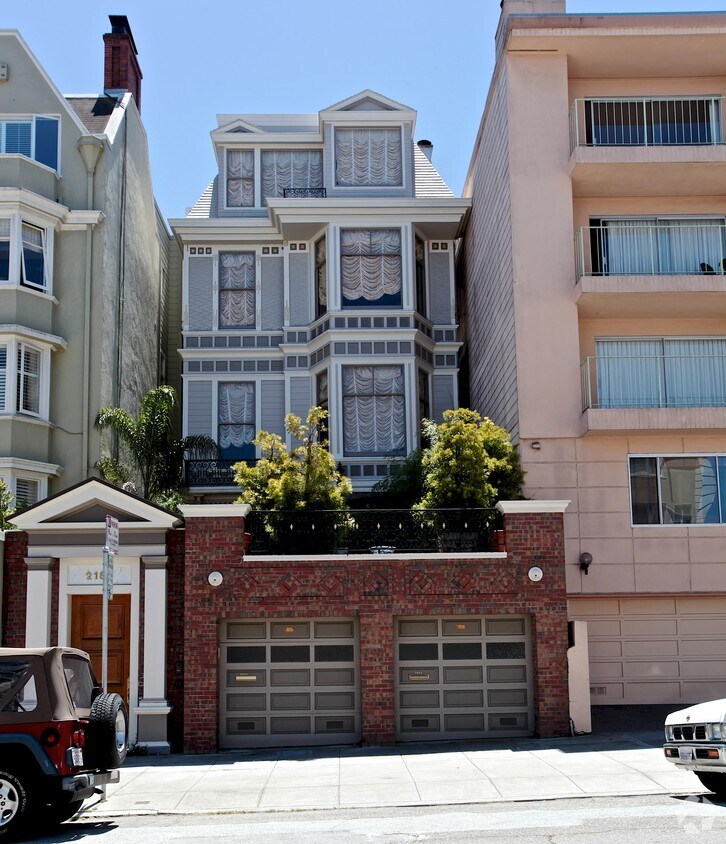 Building Photo - 2183 Pacific Ave