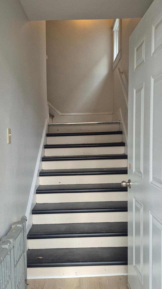 entrance - 6149 Pepperell St