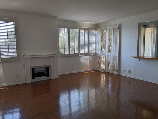 Building Photo - 3315 Griffith Park Blvd