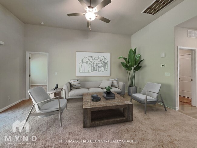 Foto del edificio - 146 Everglade Wy